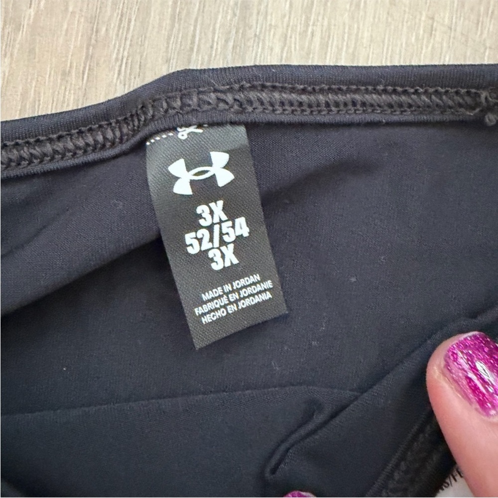 NWT Under Armour Women's Black Long Sleeve Top - Picture 8 of 9